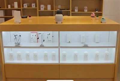 Diseño de mostrador de tienda de madera para tienda minorista de teléfonos