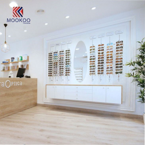 Tienda de gafas personalizadas Diseño de mostrador de decoración interior y escaparate de exhibición